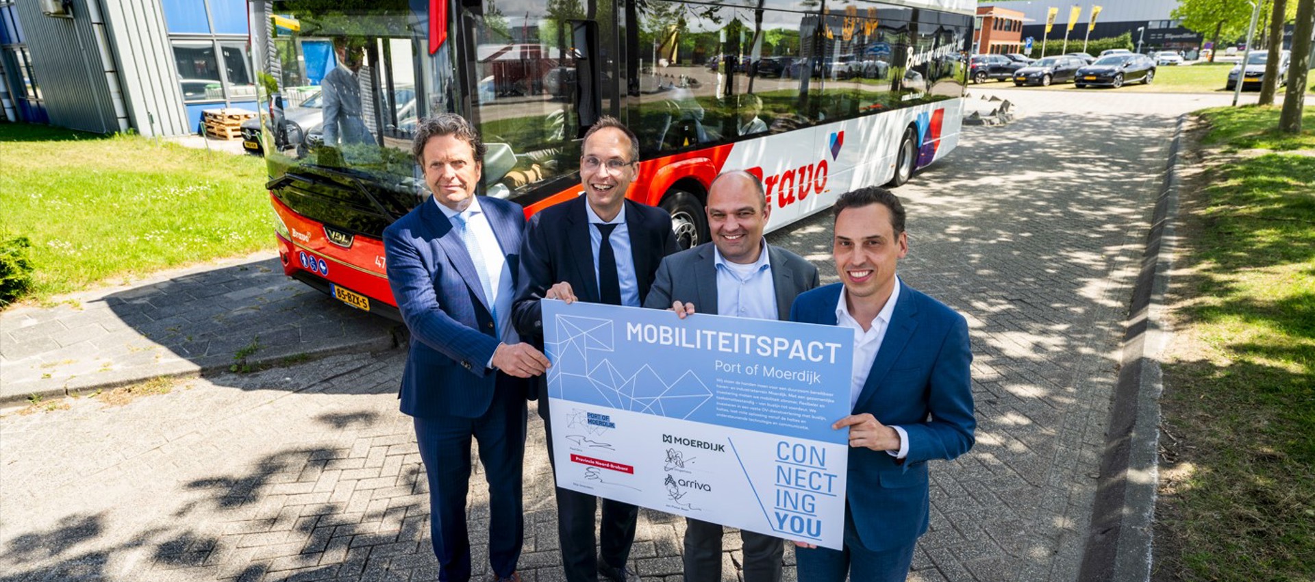 Provincie, Havenbedrijf, Gemeente En Arriva Tekenen Mobiliteitspact Port Of Moerdijk