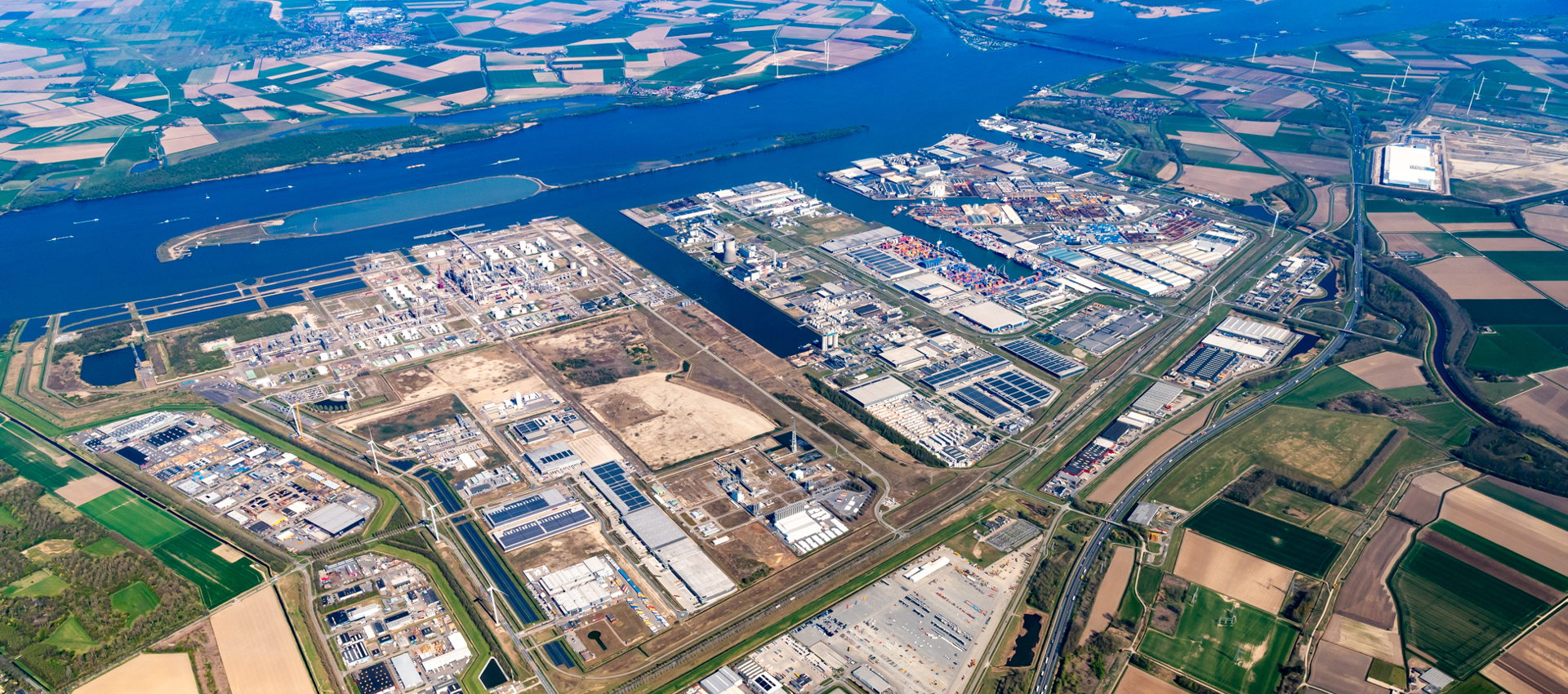 Birdview Zevenbergen April 2025