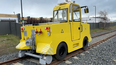 Elektrische Loc E Track Cab 16 9